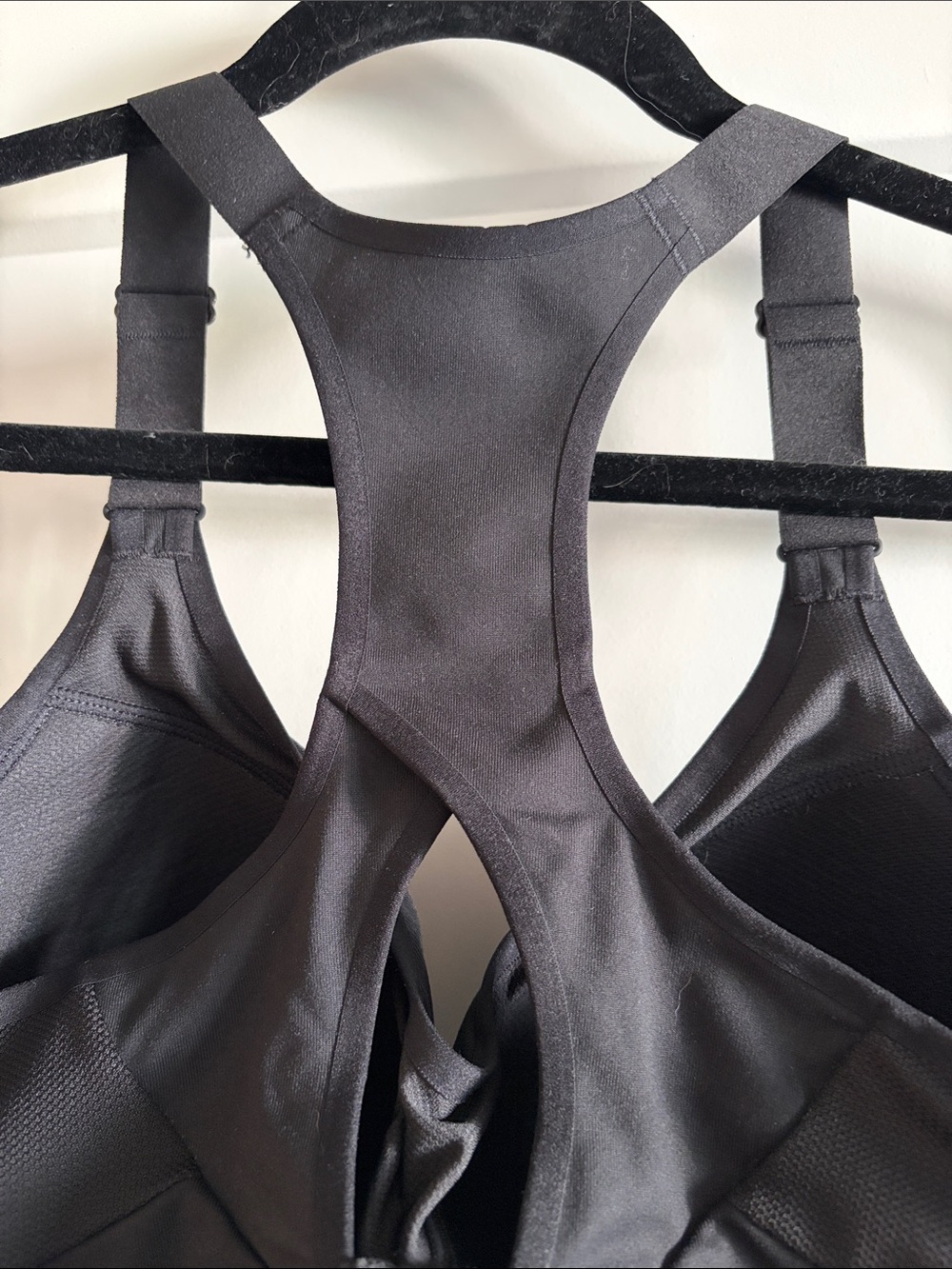 Incredible By Victoria Secret Sport Size 38ddd Maximum Support And Shape View 5